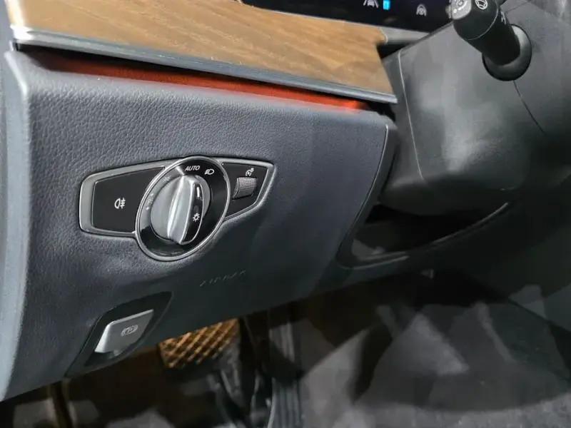 2021 Mercedes-Benz E-Класс с пробегом 33 936 км