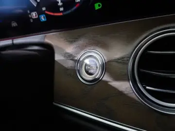 2021 Mercedes-Benz E-Класс с пробегом 33 936 км
