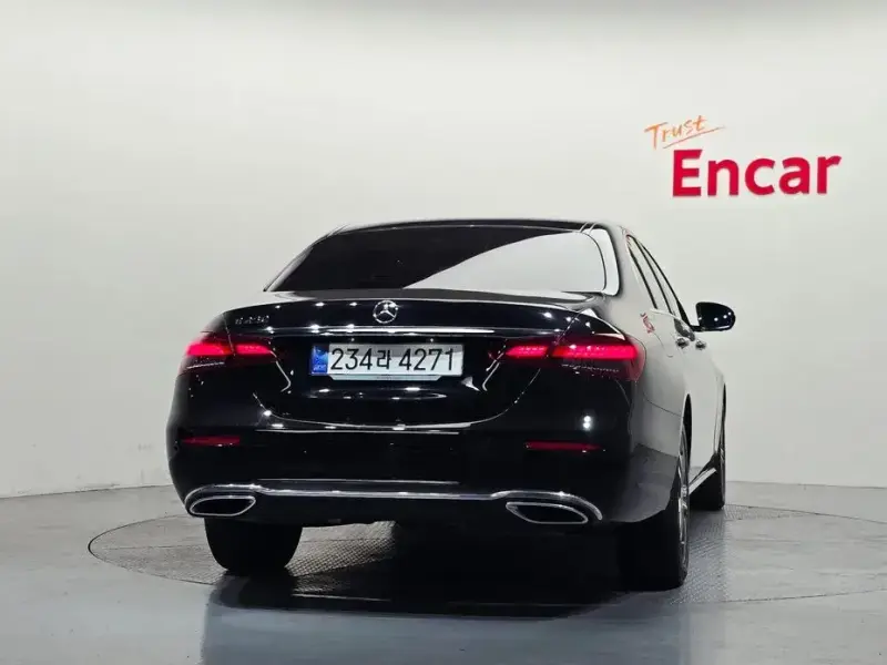 2023 Mercedes-Benz E-Класс с пробегом 41 174 км