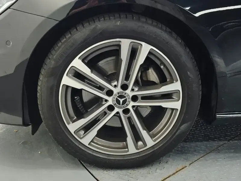 2023 Mercedes-Benz E-Класс с пробегом 41 174 км
