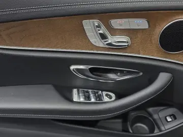 2021 Mercedes-Benz E-Класс с пробегом 33 936 км