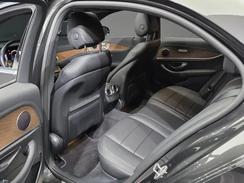 2021 Mercedes-Benz E-Класс с пробегом 33 936 км