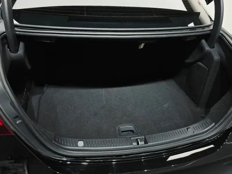 2023 Mercedes-Benz E-Класс с пробегом 41 174 км