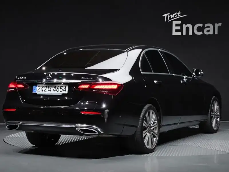 2023 Mercedes-Benz E-Класс с пробегом 40 478 км