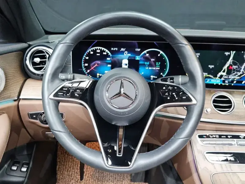2023 Mercedes-Benz E-Класс с пробегом 40 478 км