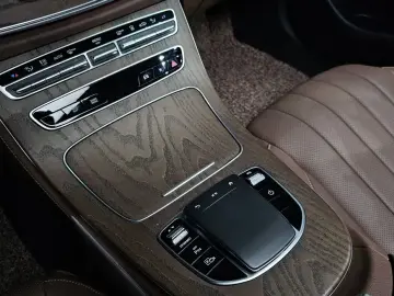 2023 Mercedes-Benz E-Класс с пробегом 40 478 км