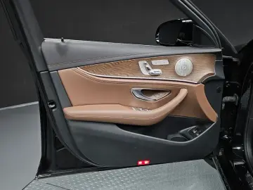 2023 Mercedes-Benz E-Класс с пробегом 40 478 км
