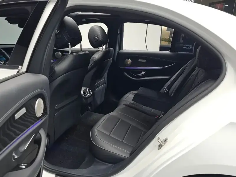 2023 Mercedes-Benz E-Класс с пробегом 24 171 км