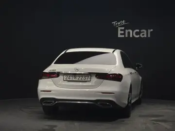 2022 Mercedes-Benz E-Класс с пробегом 8 786 км