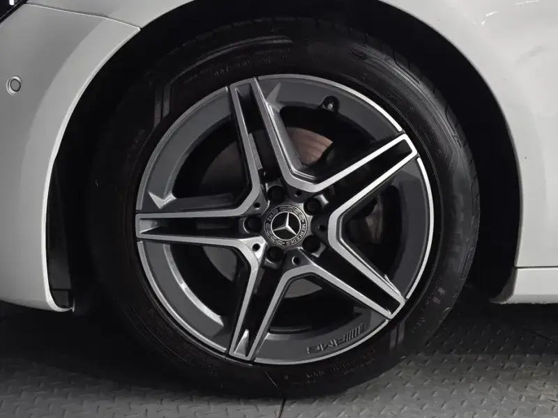 2022 Mercedes-Benz E-Класс с пробегом 8 786 км