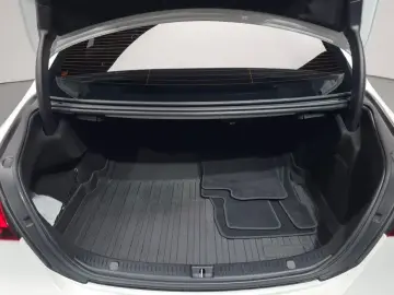 2023 Mercedes-Benz E-Класс с пробегом 24 171 км