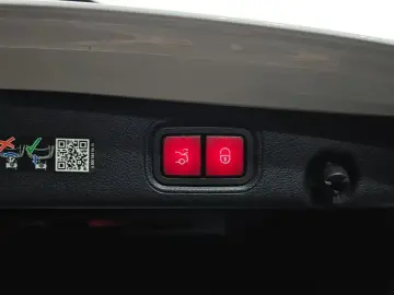 2023 Mercedes-Benz E-Класс с пробегом 24 171 км