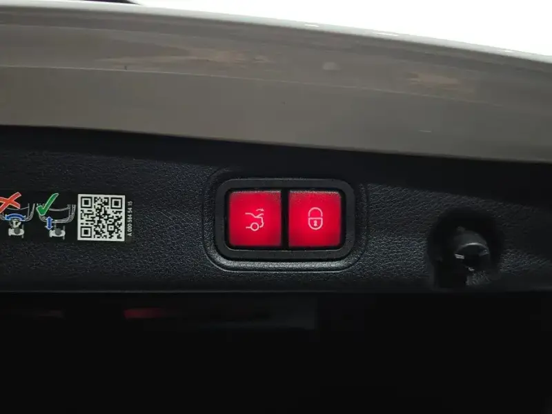 2023 Mercedes-Benz E-Класс с пробегом 24 171 км