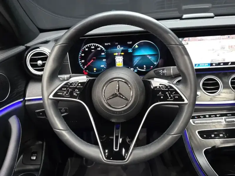 2022 Mercedes-Benz E-Класс с пробегом 8 786 км