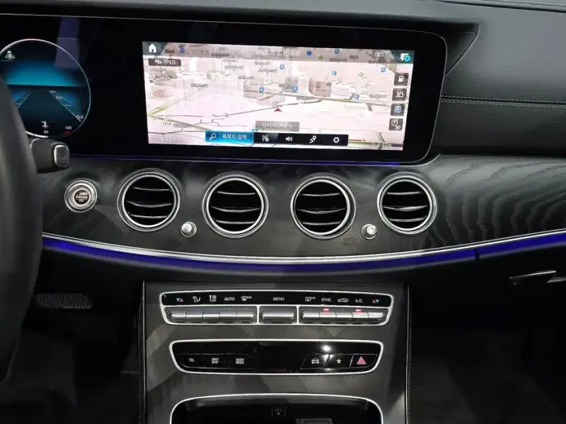 2022 Mercedes-Benz E-Класс с пробегом 8 786 км