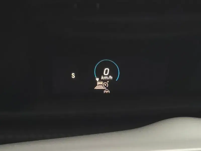 2022 Mercedes-Benz E-Класс с пробегом 8 786 км