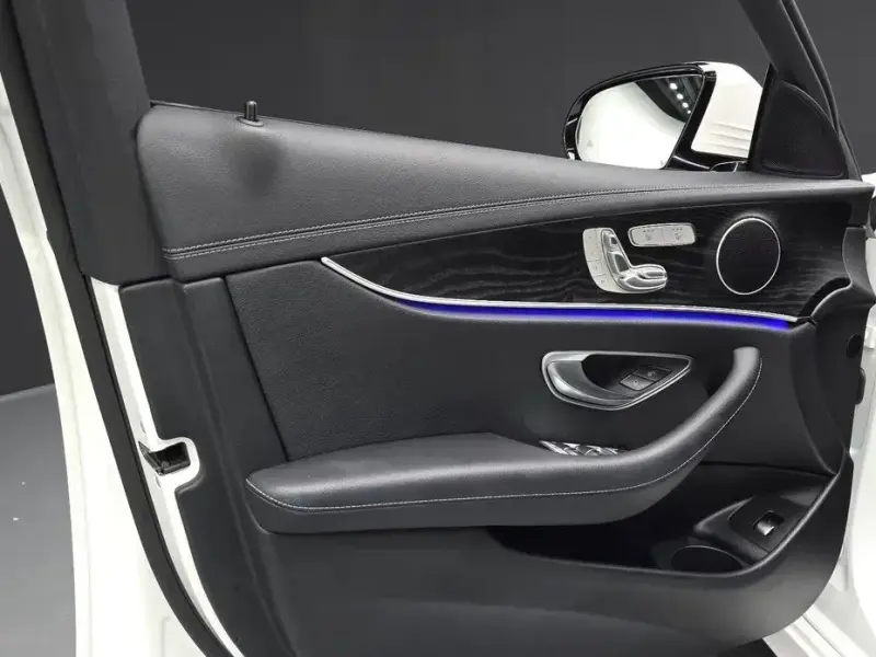2022 Mercedes-Benz E-Класс с пробегом 8 786 км