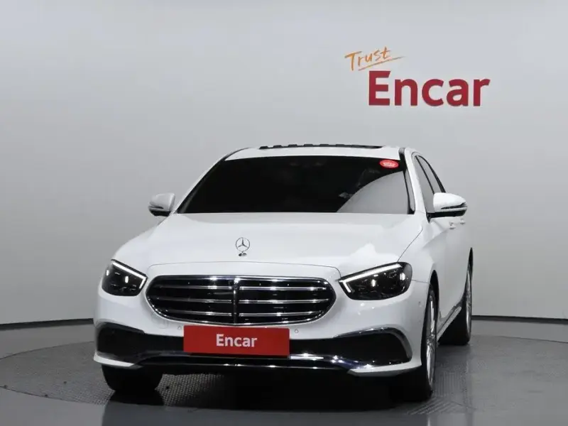 2022 Mercedes-Benz E-Класс с пробегом 23 877 км