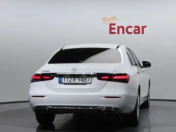 2022 Mercedes-Benz E-Класс с пробегом 23 877 км