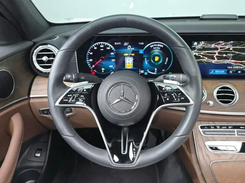 2022 Mercedes-Benz E-Класс с пробегом 23 877 км