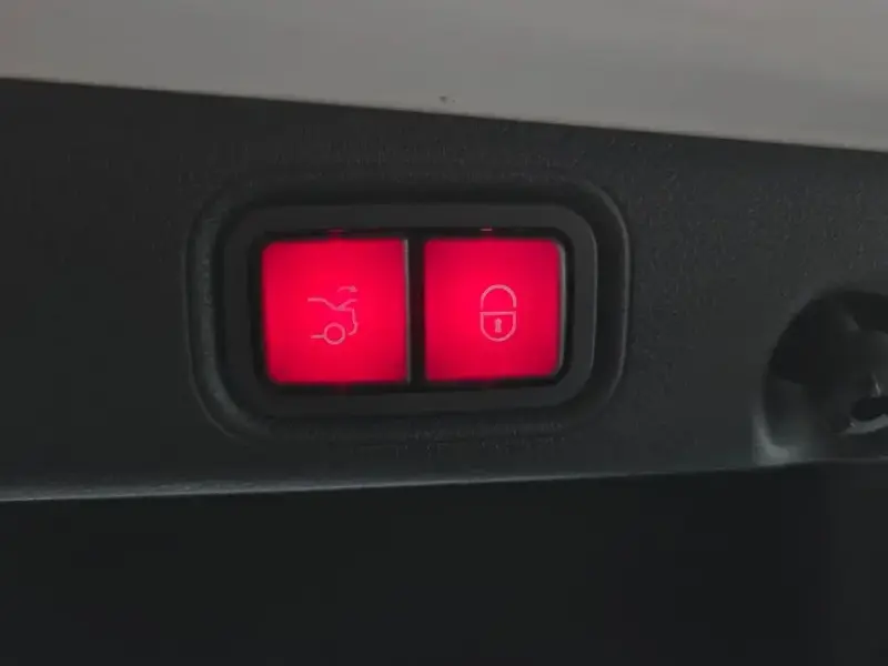 2022 Mercedes-Benz E-Класс с пробегом 23 877 км