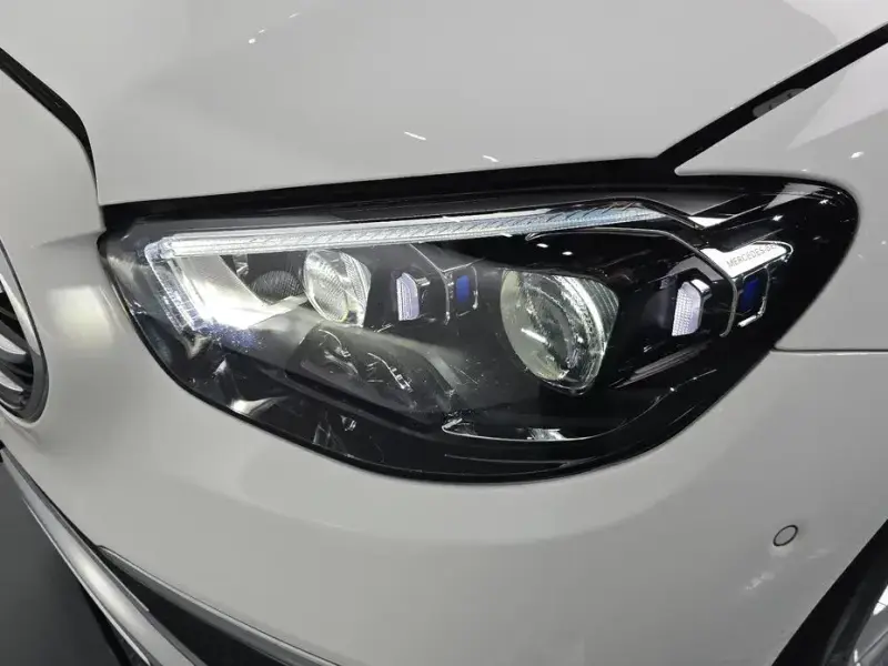 2022 Mercedes-Benz E-Класс с пробегом 23 877 км