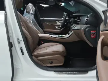 2022 Mercedes-Benz E-Класс с пробегом 23 877 км