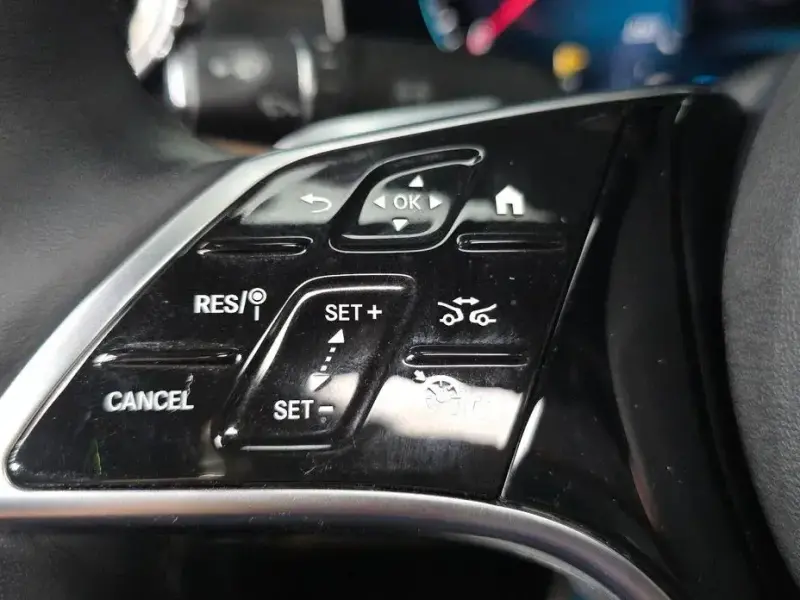 2022 Mercedes-Benz E-Класс с пробегом 23 877 км