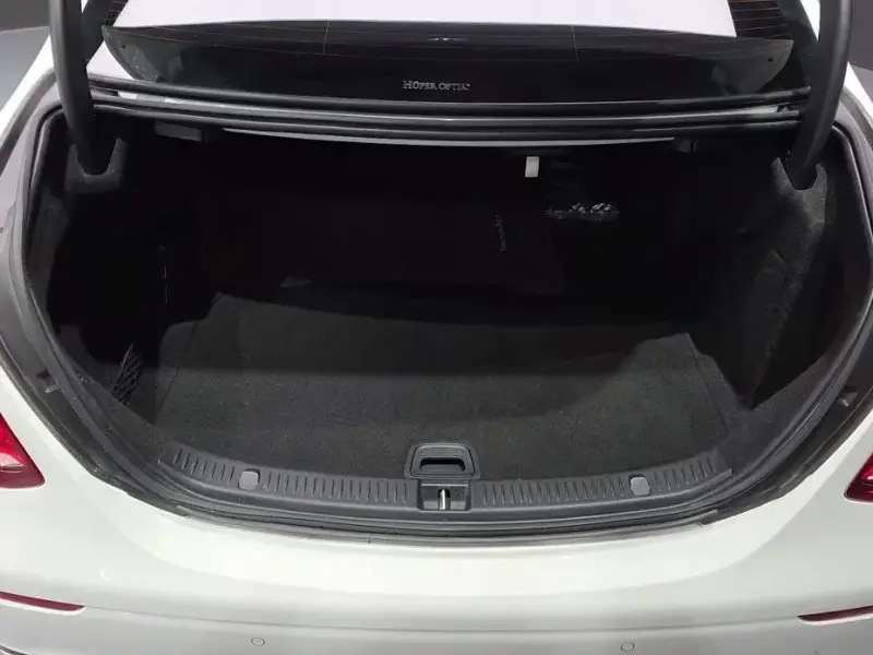 2019 Mercedes-Benz E-Класс с пробегом 82 866 км