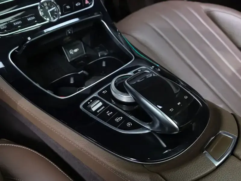 2019 Mercedes-Benz E-Класс с пробегом 82 866 км
