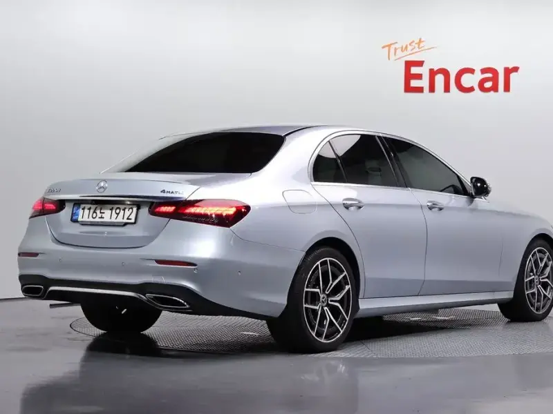 2021 Mercedes-Benz E-Класс с пробегом 125 752 км