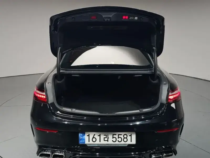 2023 Mercedes-Benz E-Класс с пробегом 30 078 км