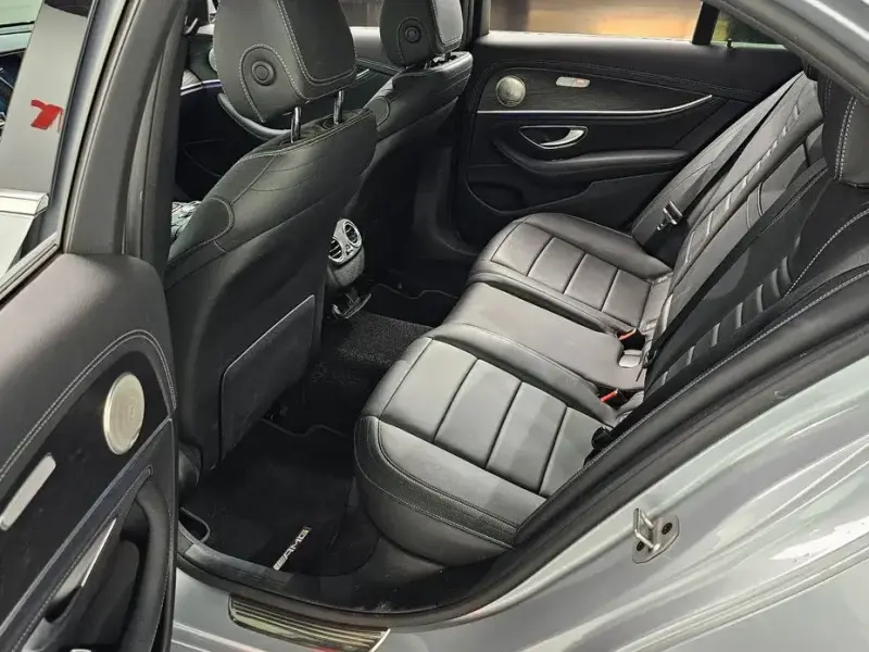 2021 Mercedes-Benz E-Класс с пробегом 125 752 км