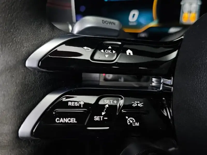 2023 Mercedes-Benz E-Класс с пробегом 30 078 км
