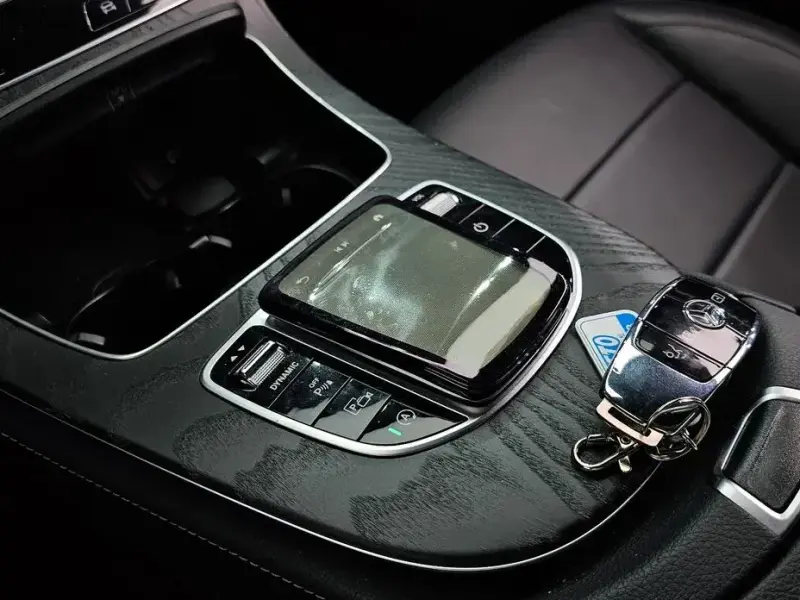 2021 Mercedes-Benz E-Класс с пробегом 125 752 км