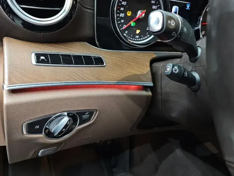2019 Mercedes-Benz E-Класс с пробегом 126 438 км