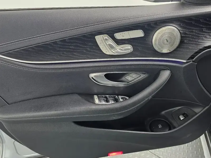 2021 Mercedes-Benz E-Класс с пробегом 125 752 км
