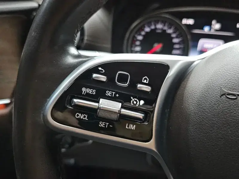 2019 Mercedes-Benz E-Класс с пробегом 126 438 км