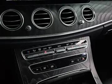 2021 Mercedes-Benz E-Класс с пробегом 125 752 км
