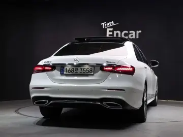 2022 Mercedes-Benz E-Класс с пробегом 27 251 км
