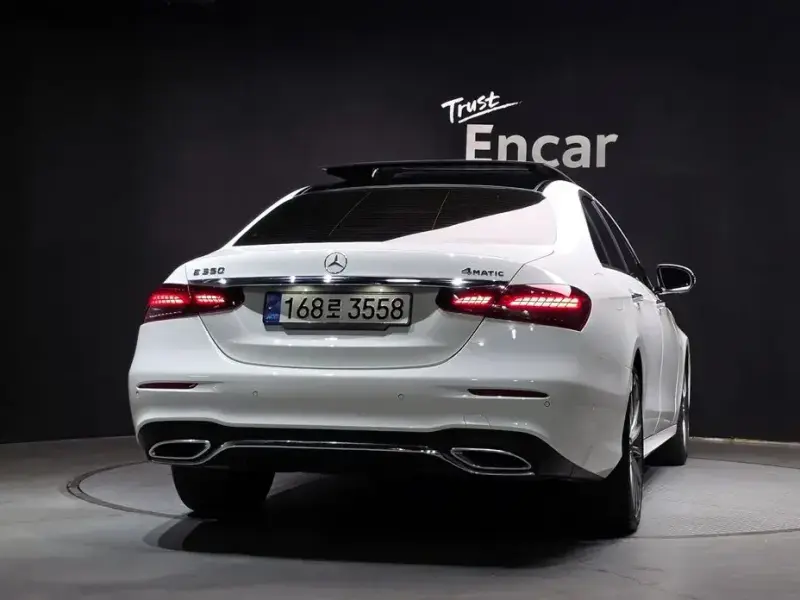 2022 Mercedes-Benz E-Класс с пробегом 27 251 км