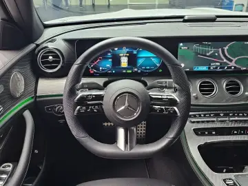 2022 Mercedes-Benz E-Класс с пробегом 27 251 км