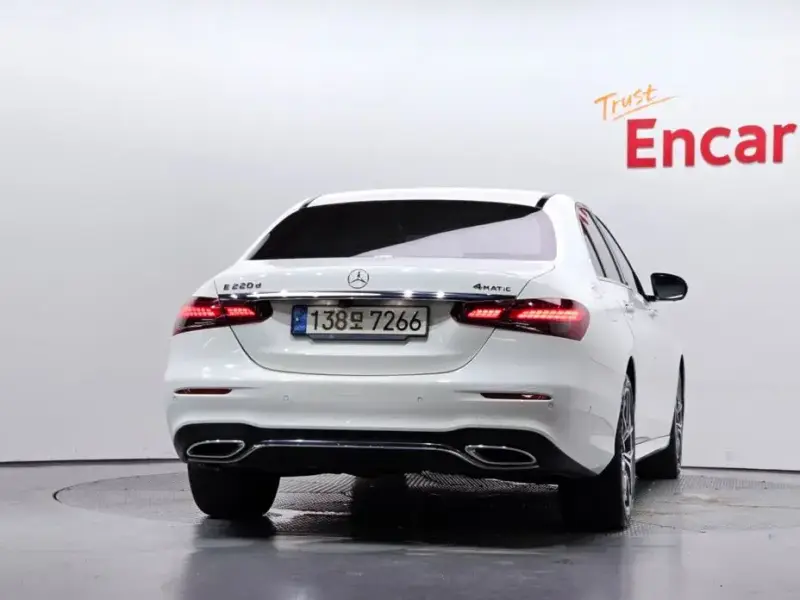 2020 Mercedes-Benz E-Класс с пробегом 77 762 км
