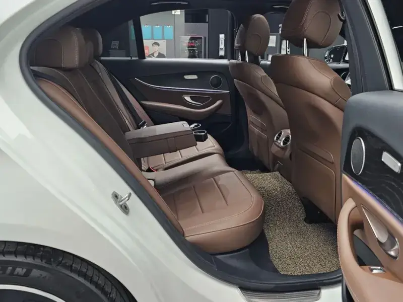 2022 Mercedes-Benz E-Класс с пробегом 70 403 км