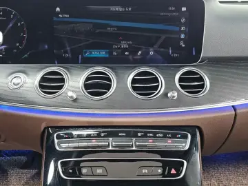 2022 Mercedes-Benz E-Класс с пробегом 70 403 км
