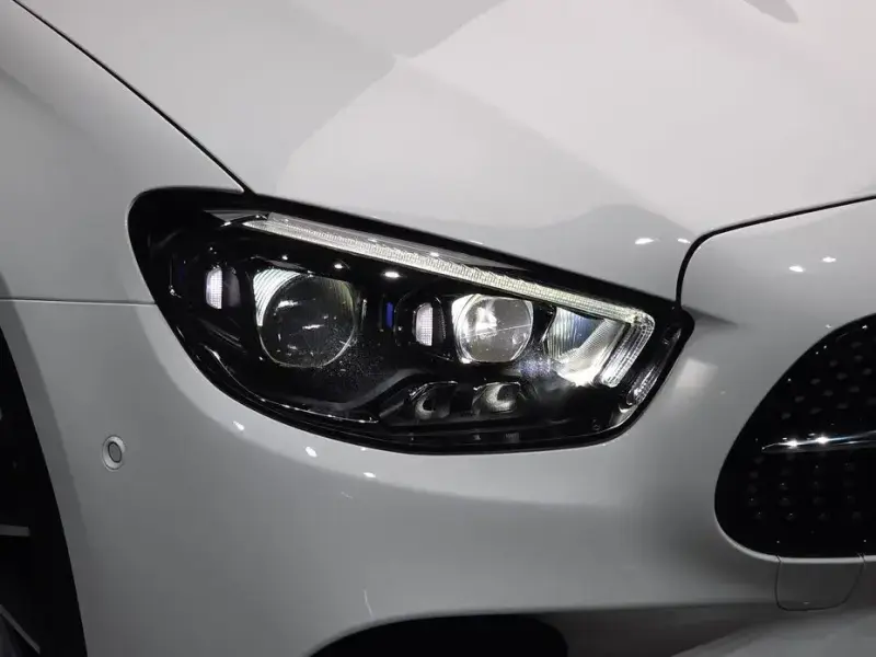 2022 Mercedes-Benz E-Класс с пробегом 27 251 км