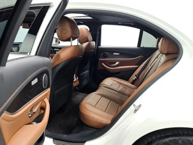 2020 Mercedes-Benz E-Класс с пробегом 77 762 км