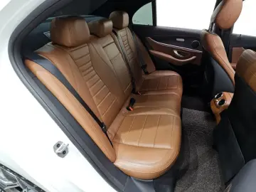 2020 Mercedes-Benz E-Класс с пробегом 77 762 км