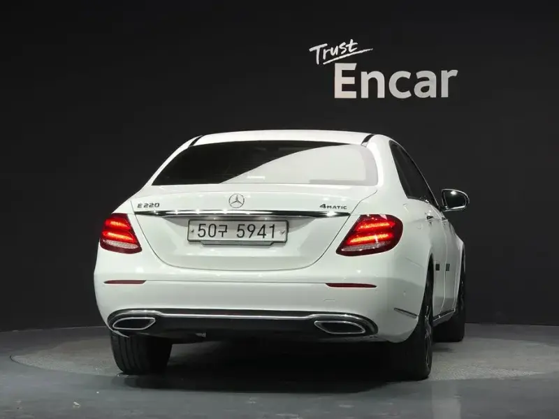 2019 Mercedes-Benz E-Класс с пробегом 112 207 км