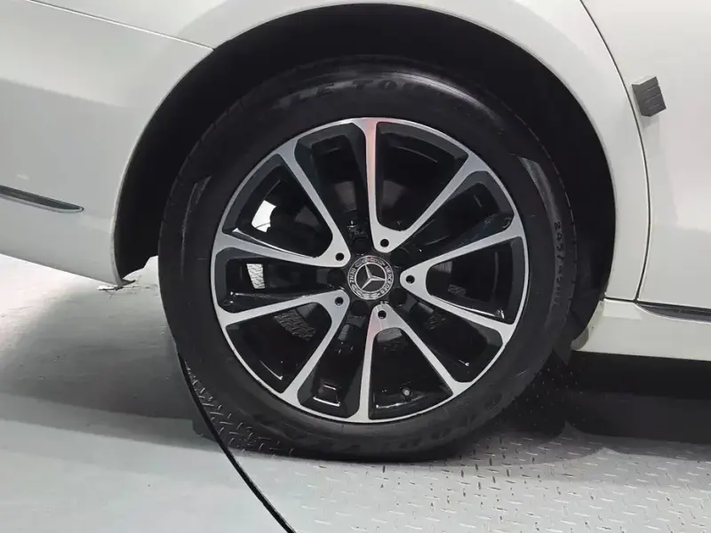 2019 Mercedes-Benz E-Класс с пробегом 112 207 км